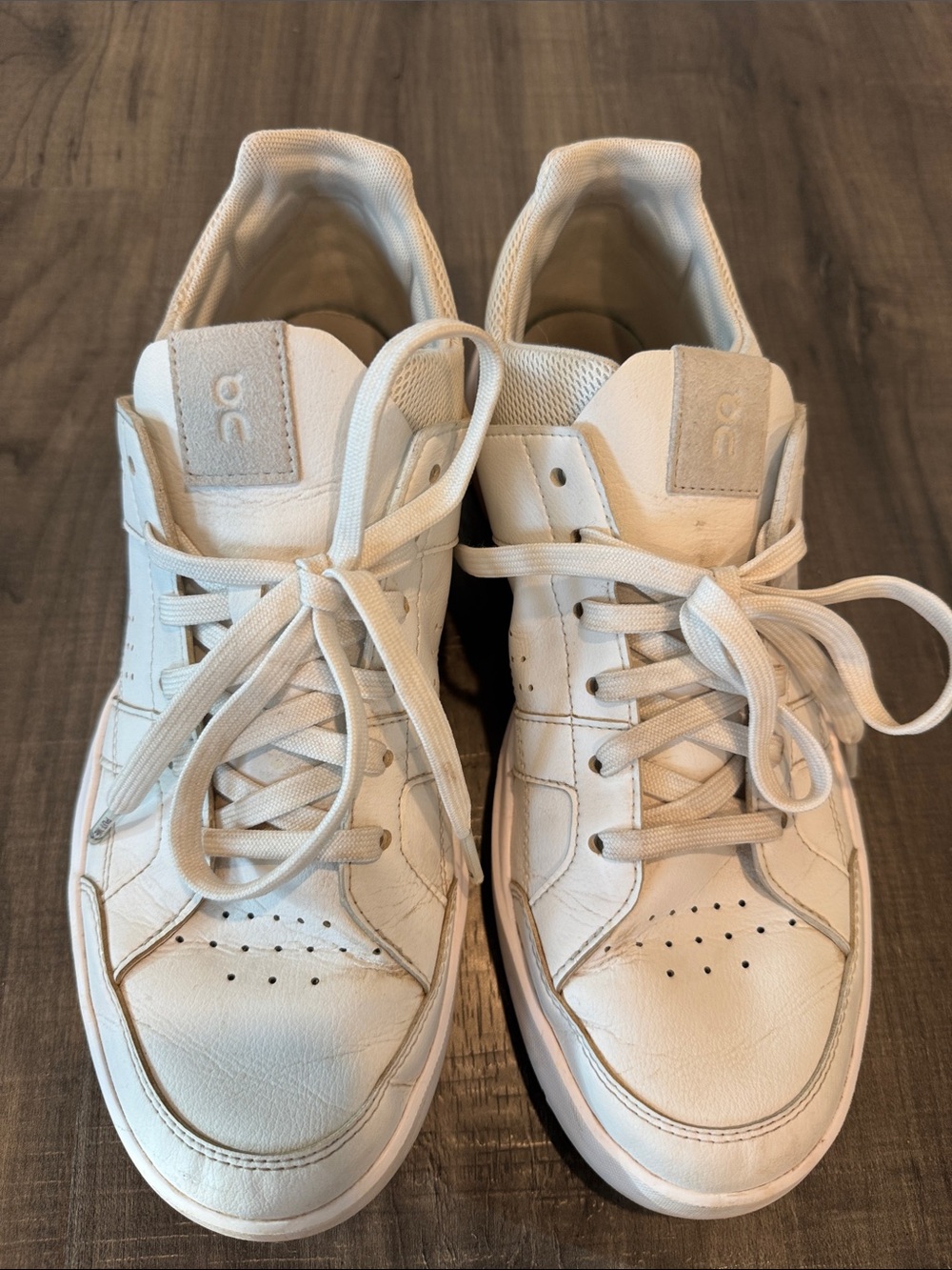 On Running The Roger Men's Off-White Leather Low-Top Sneakers